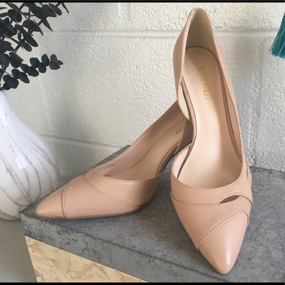 Nine West nude pointy heels